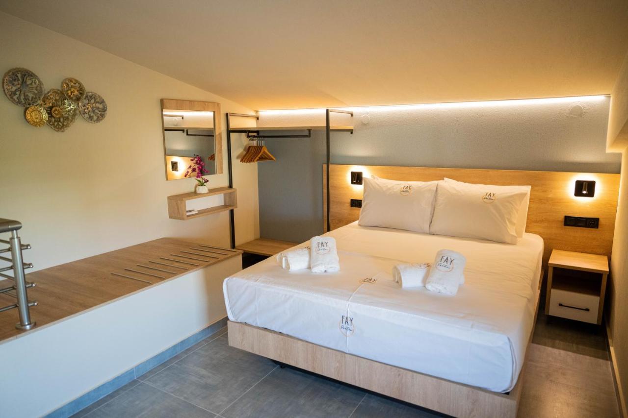 فلوغيتا Fay Suites المظهر الخارجي الصورة